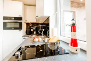 Ferienhaus und Galerie ku. Pellworm Nordseeinsel Auszeit Urlaub Küche