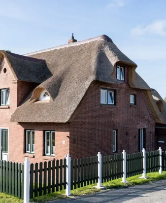 Ferienhaus und Galerie ku. Pellworm Nordseeinsel Auszeit Urlaub