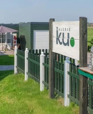 Ferienhaus und Galerie ku. Pellworm Nordseeinsel Auszeit Urlaub Galerie Eingang